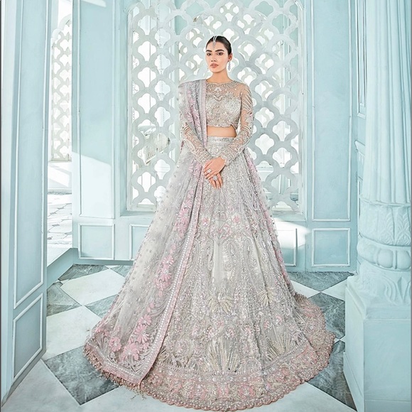 Indian/pakistani Bridal wedding dress. Lehenga choli. Used like new - Picture 1 of 17